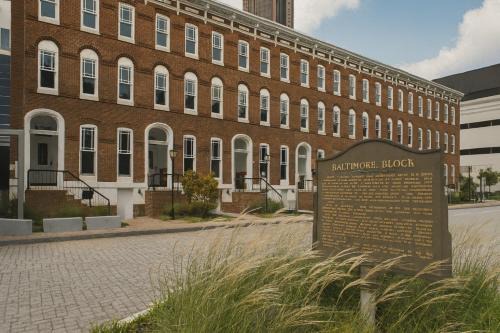 SoNo Apartment | Baltimore Place