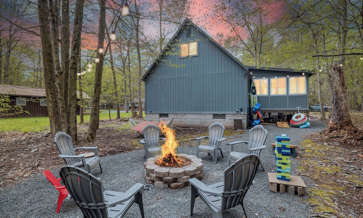 Locust Lake Village Ski Chalet | Beach Access,FirePit,Game Rm,Water Park