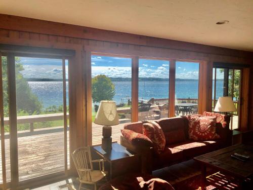 Suttons Bay House | Caboose Royale