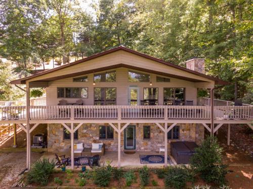 Spruce Pine House | Fairway Gem at Spruce Pine