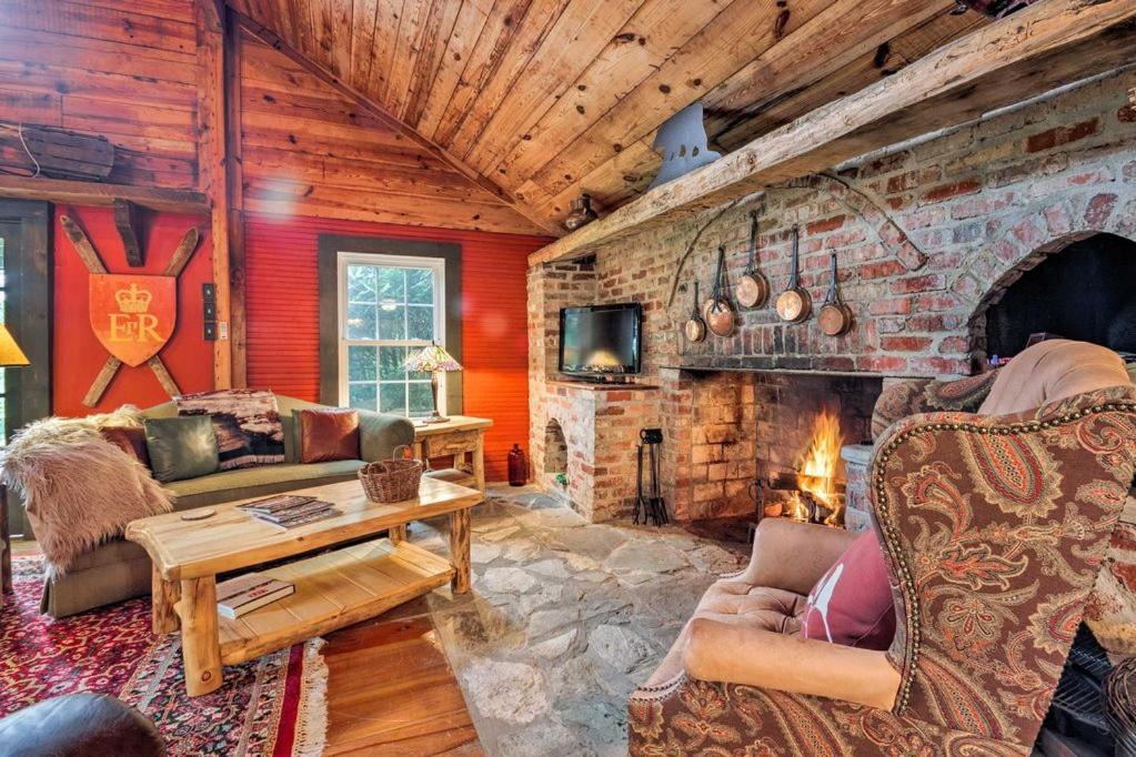 Little Switzerland House | Ginny's Cabin