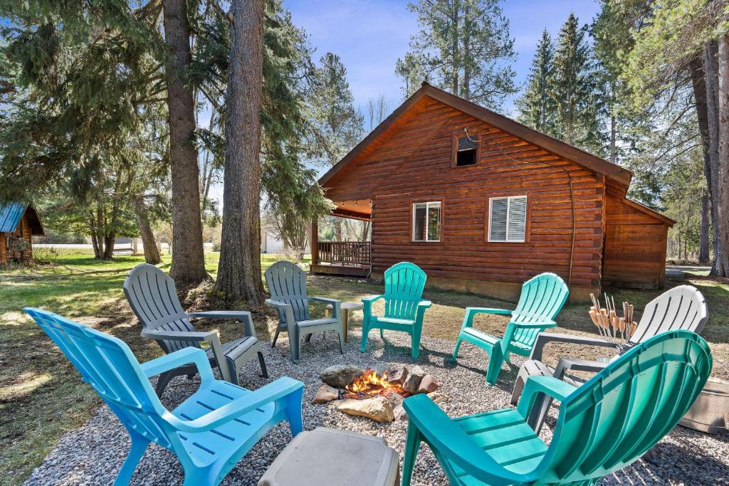 Martin City Apartment | Glacier Cabins