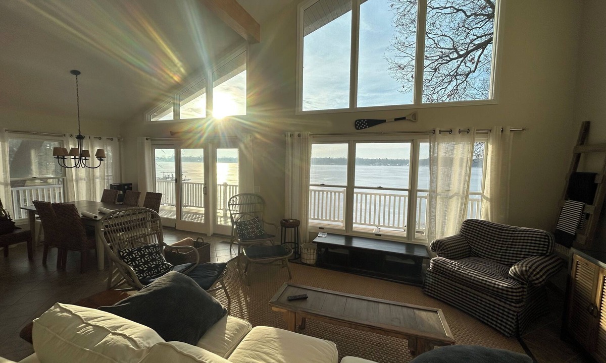 Sister Lakes House | Magician Lakefront - 7 bedrooms, 4.5 baths, screened in porch and coffee bar.