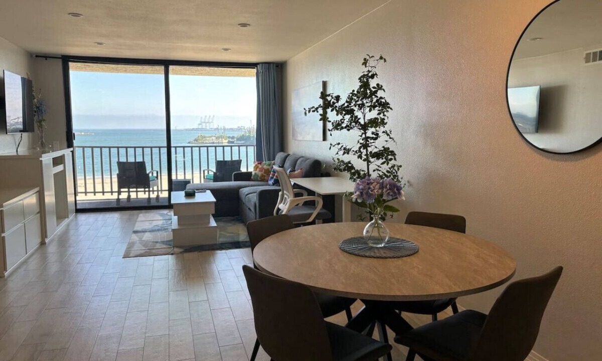 Alamitos Beach Apartment | NEW Beach Front Paradise | 31+ Day Stays | Comfort