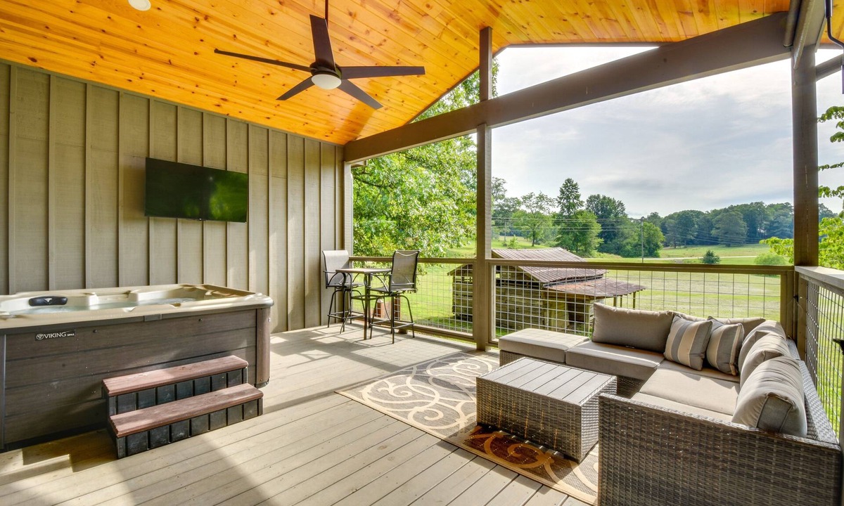 Clarkesville Cabin | Romantic Couples Cottage, Large Covered Deck with Hot Tub, TV, Couches, Firepit