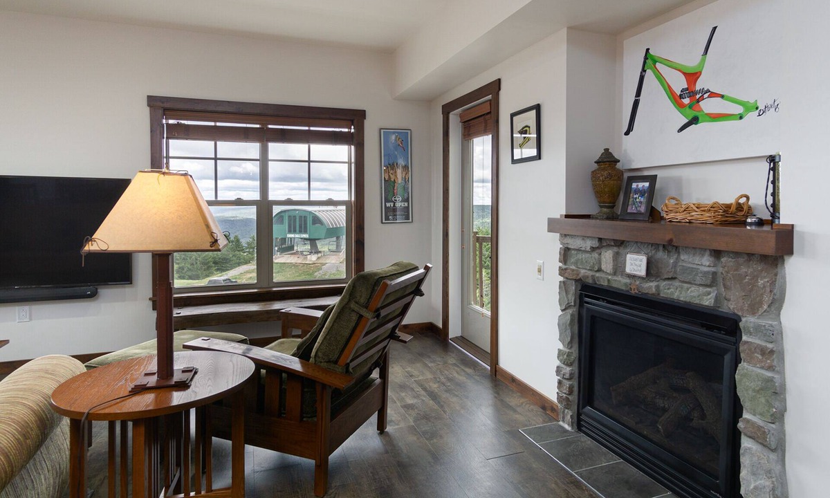Edray Condo | Soaring Eagle #201: 3 Bedrooms, 2 Full Baths: Slope Side