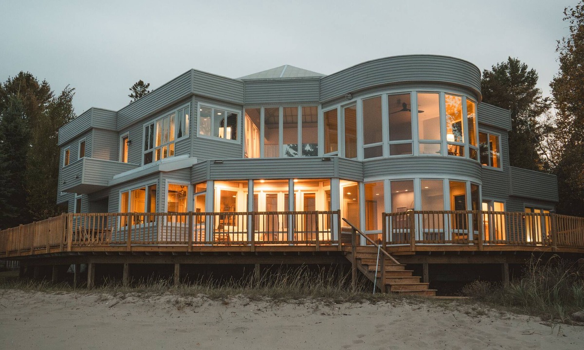 Cheboygan House | Stunning Lakefront Retreat with Private Beach, sleeps 12 people!