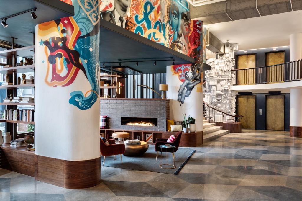Columbus Hotel | The Revolution Hotel