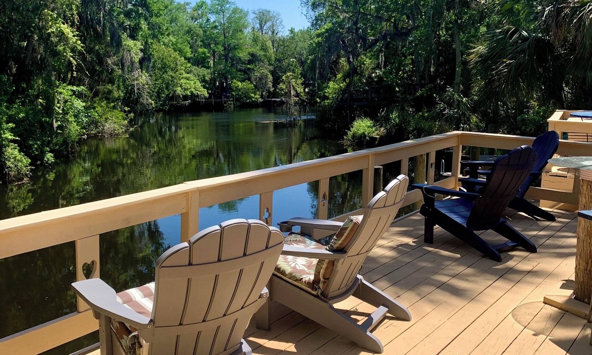 Crystal River House | Unique Treehouse on the River