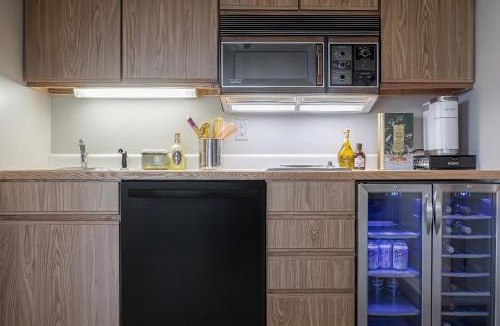 Acme Apartment | 1 Bedroom Condo Grand Traverse Resort in Williamsburg with GT Bay view