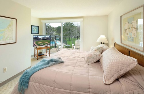 Cedar Condo | 2 bed, 21/2 bath condo, heated pool