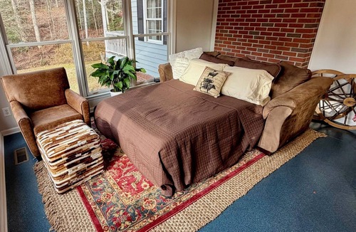 Dahlonega House | 25-Acre Secluded Ranch, Private Lake, 2 Homes, Sleeps 12 Near Dahlonega Wineries