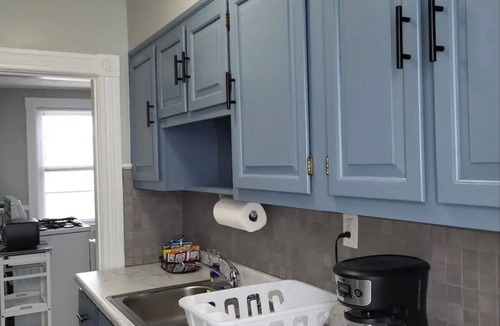 Worcester Apartment | #3- Charming 2-bedroom apartment on the 3rd floor in Worcester