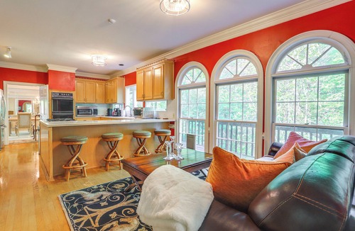 Roswell House | 3 Mi to Roswell Riverwalk: Spacious Getaway!