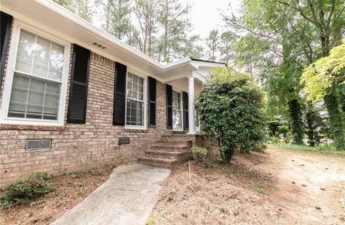 East Cobb House | 460 Holt