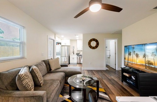 Gillespie Park House | Backyard Breakaway - Your Private Slice Of Sarasota Shade