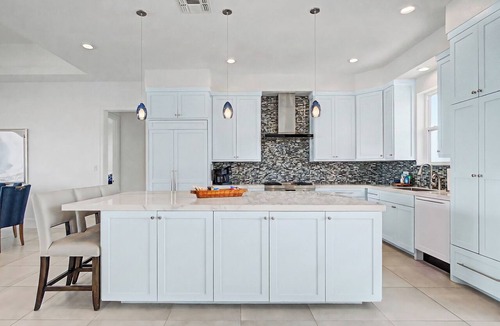 Sands Of Kahala Beach House | Beach Front Seaside Paradise w/Elevator