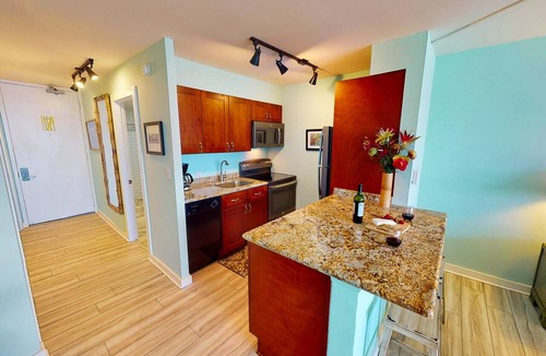 Historic Lahaina Front Street Condo | Beachfront Paradise, Stunning Views, Condo with AC, Steps to the beach!