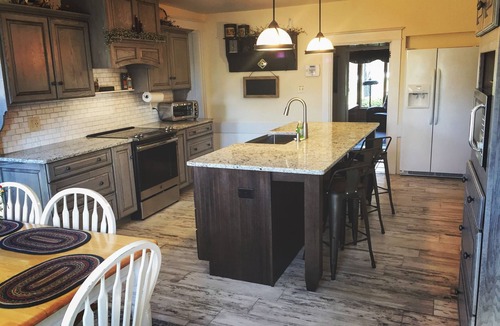 Refton House | BIG summer discount July 24- 31 with 1 FREE night. Refreshing pool 4BR 3.5 baths