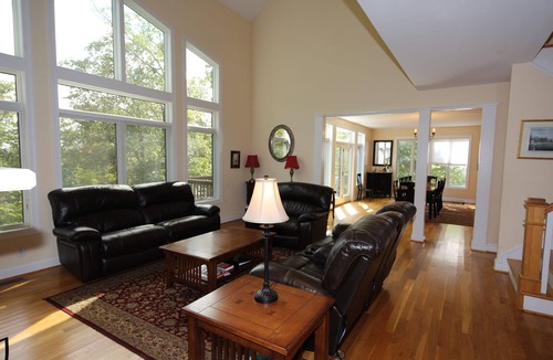 Wintergreen House | Blue Ridge Mountain Retreat in Wintergreen
