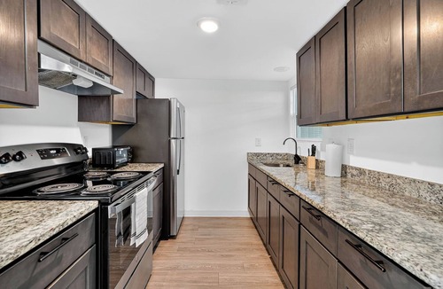 College Park Apartment | Bright, Spacious 2Bd 2.5Bt Townhome Interior