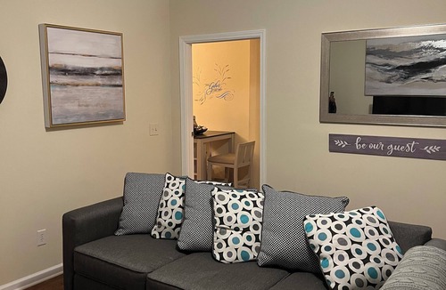 Sugar Hill House | Charming Basement Unit with WiFi and AC in lovely Sugar Hill