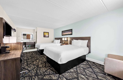 Pigeon Forge Hotel | Clarion Inn & Suites near the Leconte Center Pigeon Forge