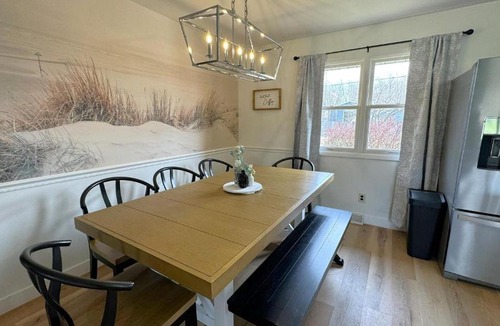 Stevensville House | Drift Away Den