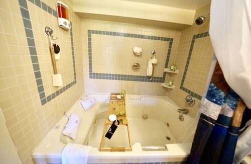 Homer Bed & Breakfast | Flat Fish Lodge B&B