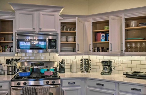 Smyrna Condo | Group Friendly Modern Home Sun trust Park/Atlanta