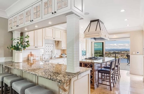 East Queen Anne House | High-end city home loaded with amenities!