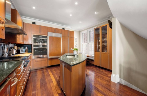 Columbus House | Iconic & Luxurious Historic Townhouse with Roof Deck - A South End Gem 4BR & 3BA
