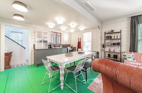Three Oaks House | Irish Spring in Three Oaks