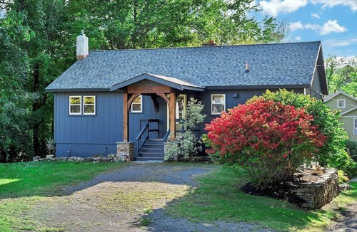 Warren County House | Lake George 3 Cabin Oasis w/Dock Access