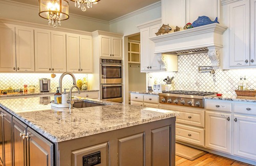 Star Harbor House | Lakefront Villa Infinity Pool + Hot Tub Dock Kayaks 6BR near Dallas