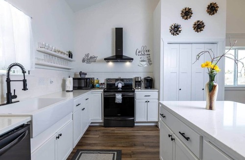 Table Rock House | Luxury 5BR 4BA with Heated Pool, Pet Yes EV Charge
