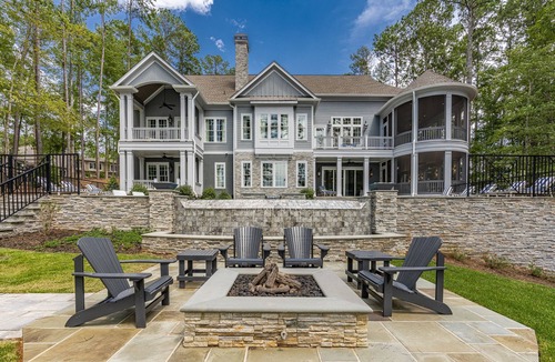 Eatonton House | Most beautiful Resort Property in Reynolds for Masters - book now!