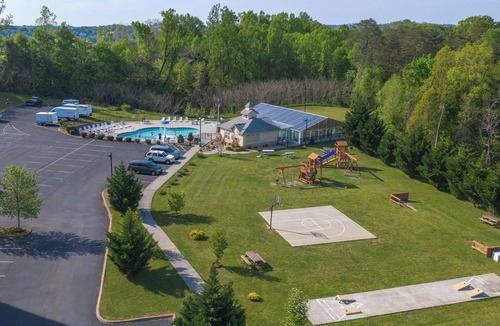 Pigeon Forge Condo | Mountain View Resort
