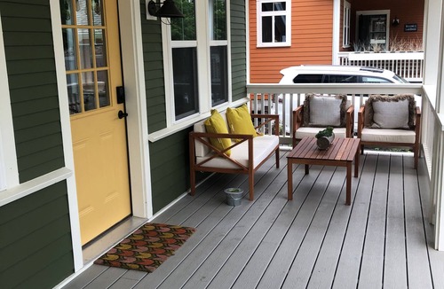 New Buffalo House | New cottage with pool and walkable to downtown/beach