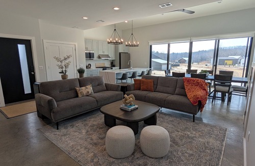 Stevensville House | Newly built luxury retreat with Heated Pool,Hot Tub, Near Beaches & Wineries