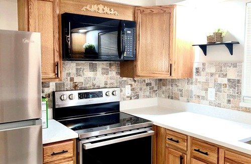 Inverness House | Newly remodeled spacious home with game room near downtown Inverness.