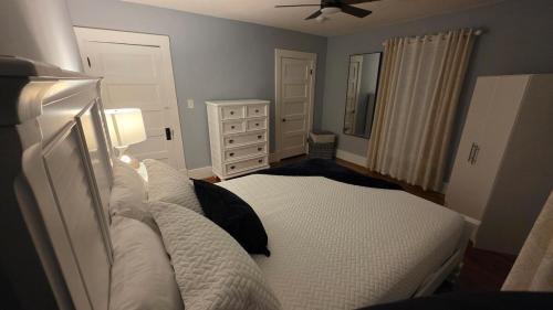 Staunton Apartment | Peabody short term rental