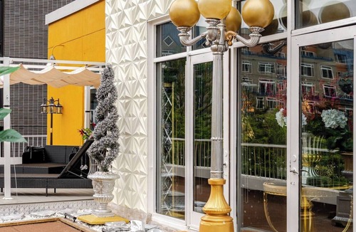 Belltown House | Pike Market Millionaire's Oasis: 3-Bedroom Seattle Sky Palace