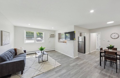 Newark Apartment | Pine Brook 1019 I Modern 1.5Br Apartment ! Pool