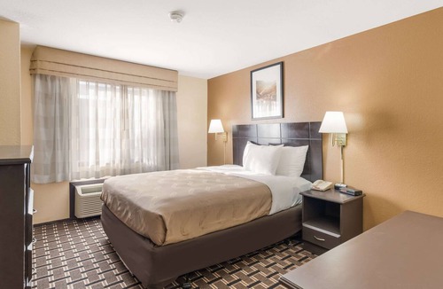 Clovis Hotel | Quality Inn Clovis