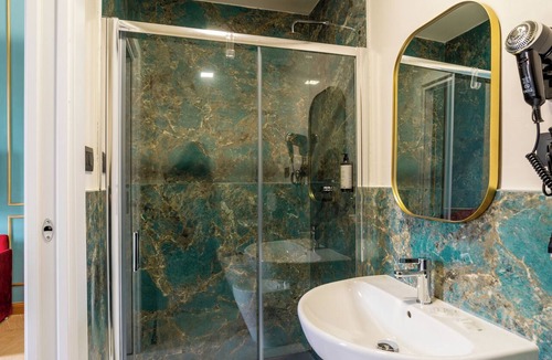 Sant' Ambrogio House | Residenza d'Epoca White Room