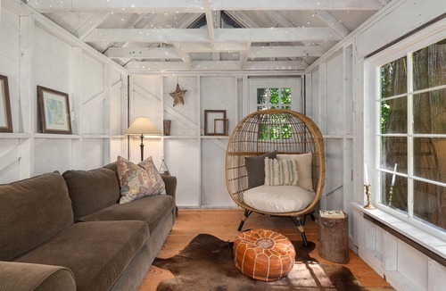Gold Bar Cabin | Riverfront, dog-friendly cabin with breathtaking mountain views - near trails