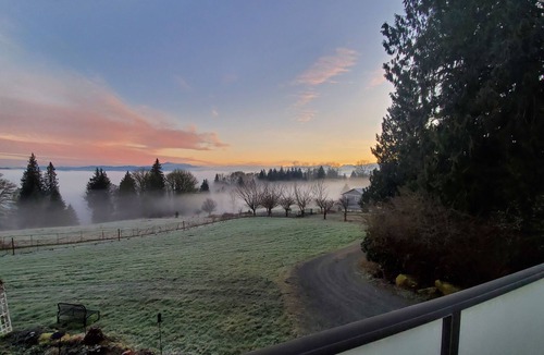 Monroe House | Rooftop Aerie - Amazing views, private, immaculate and comfortable home