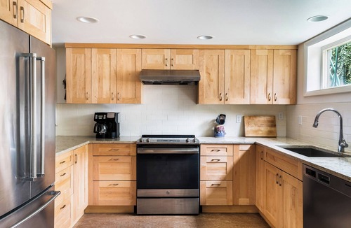 Port Gardner Apartment | Spacious unit in historic neighborhood with mountain and downtown views