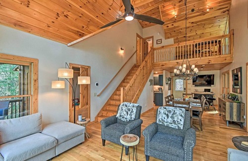Ellijay House | The Rainbow Lodge- Riverfront, Fiber, HotTub, Fish, DogOK, Game Room, Movie Room